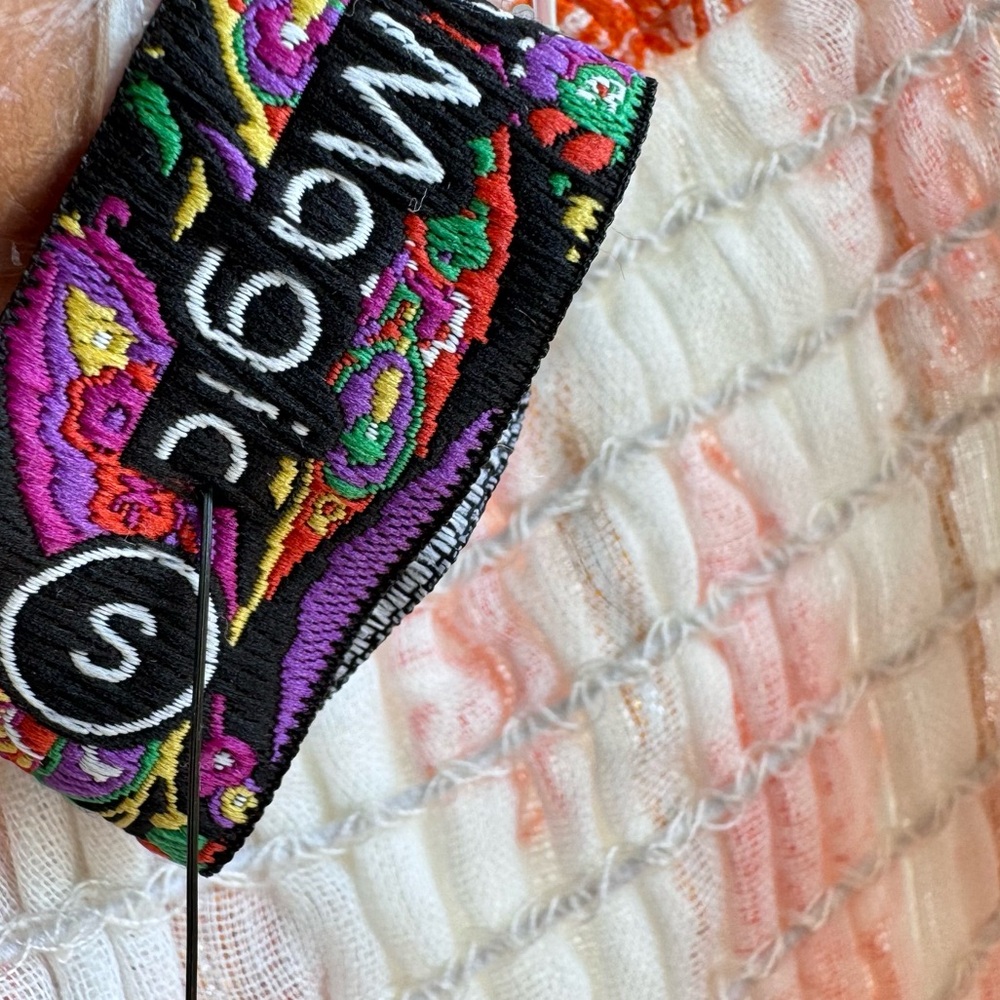 Magic. Size S - Picture 12 of 13